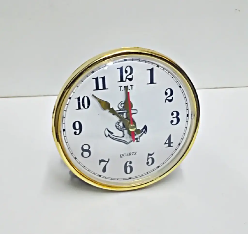 ساعة باغة 16 سم 