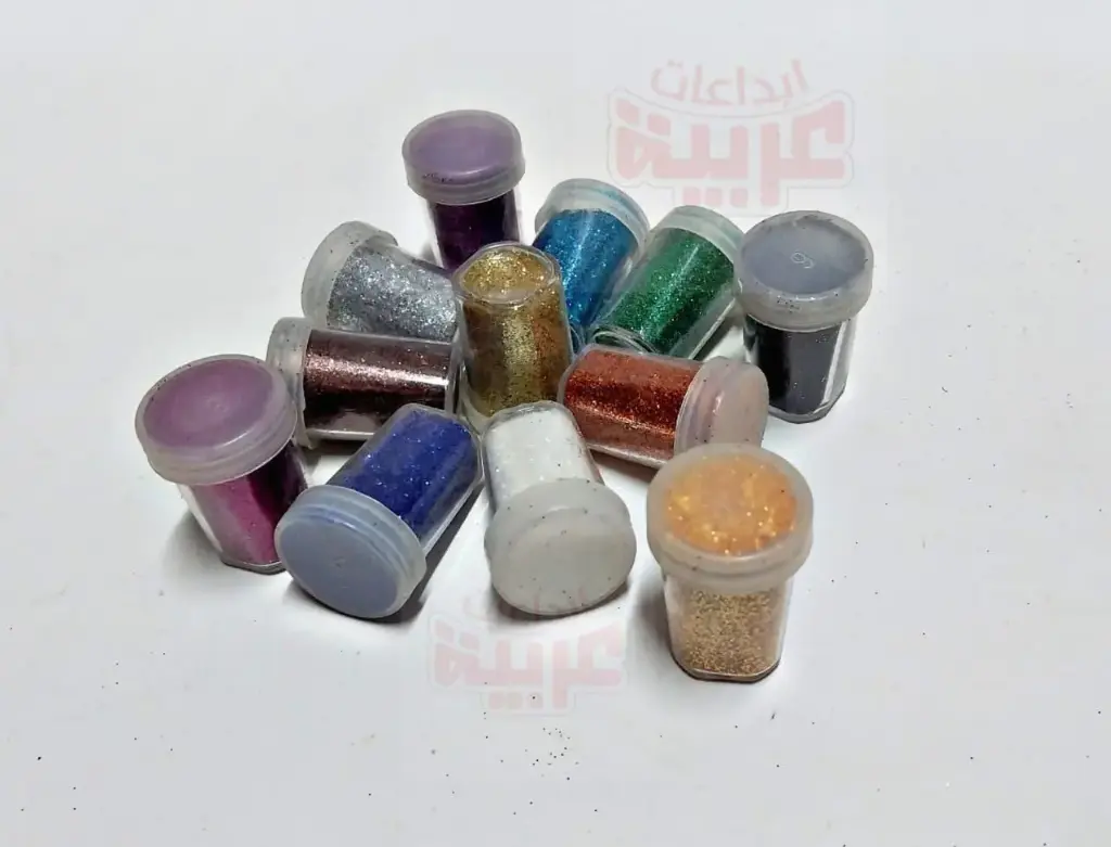 عبوة جليتر صغيرة 