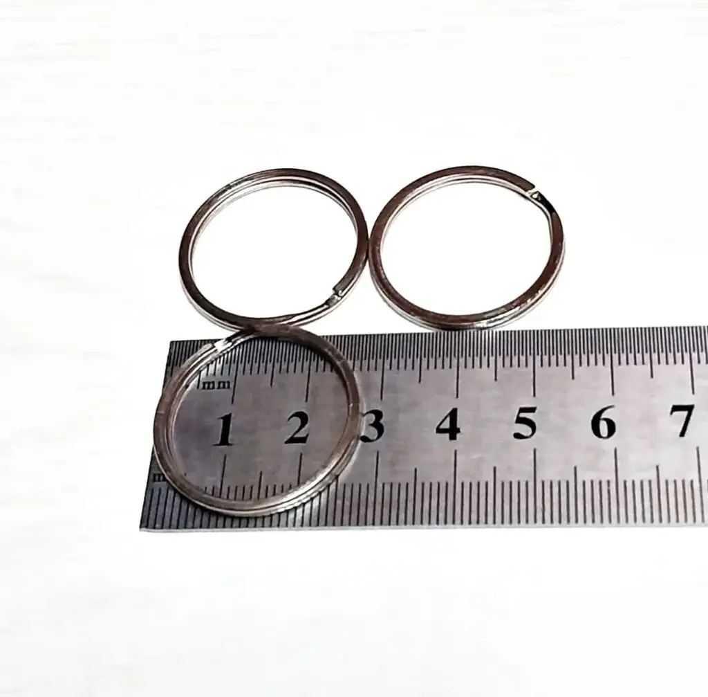 حلقة ميدالية لوكس فضيبدون سلسلة  100 قطعة 